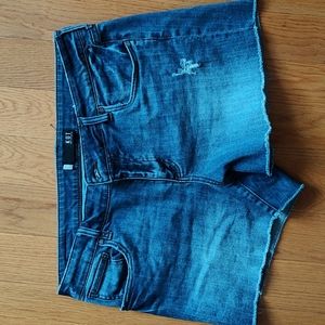 Kut From the Kloth Gidget Fray Short
